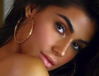 Αγνώριστη: Δείτε πως ήταν η Ιωάννα Μπέλλα πριν τις πλαστικές! (φωτό)